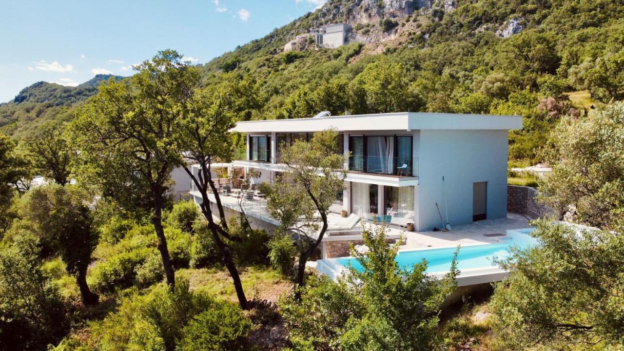 Boka Rock Montenegro - Luxury Villa With Private Pool And Sea View Brajkovina Zewnętrze zdjęcie